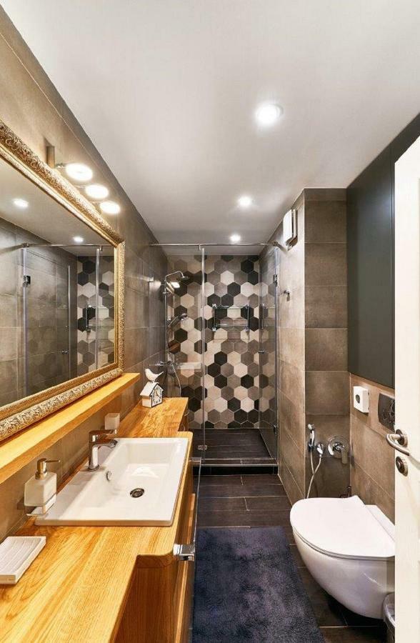 Stylish And High-end Designer In Center Sofia